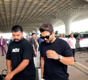 Allu Arjun Flying From Mumbai Spotted At Airport 